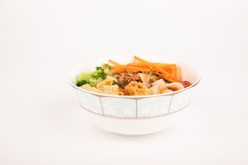 白底凉皮特色小吃面食美食摄影图 摄影
