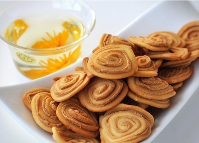 【猫耳酥特色休闲食品6.7斤每箱批发供应】价格,厂家,图片,其他休闲与焙烤食品,北京市白谷恒通贸易商行-
